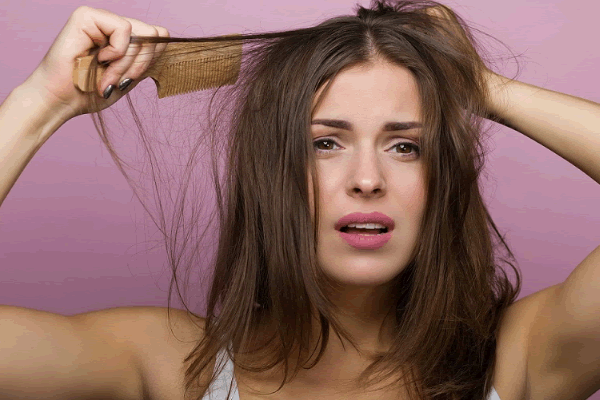С чем связана проблема выпадения волос